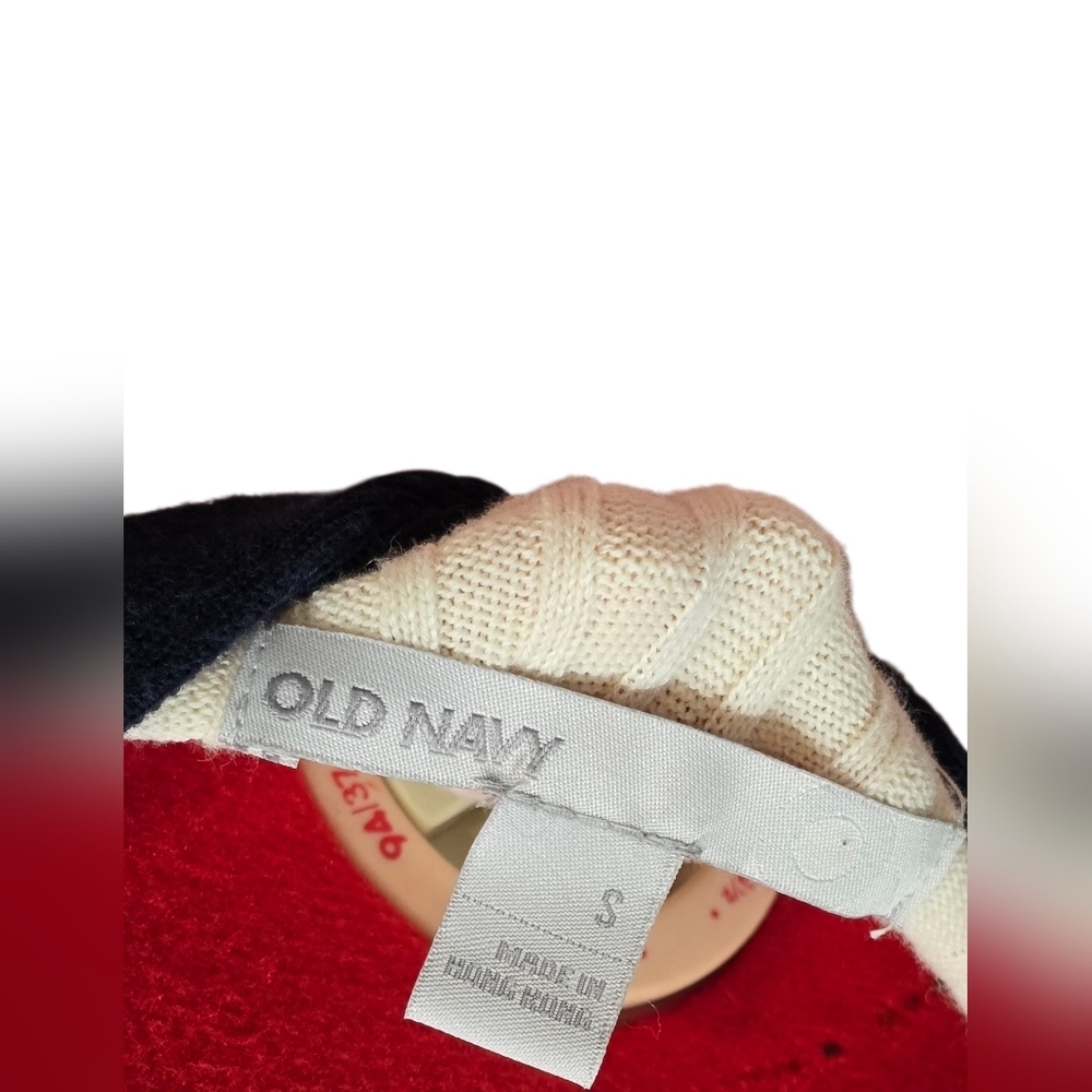 Old Navy, Size Small, Ribbed Sleeveless Squareneck Top - Picture 5 of 9
